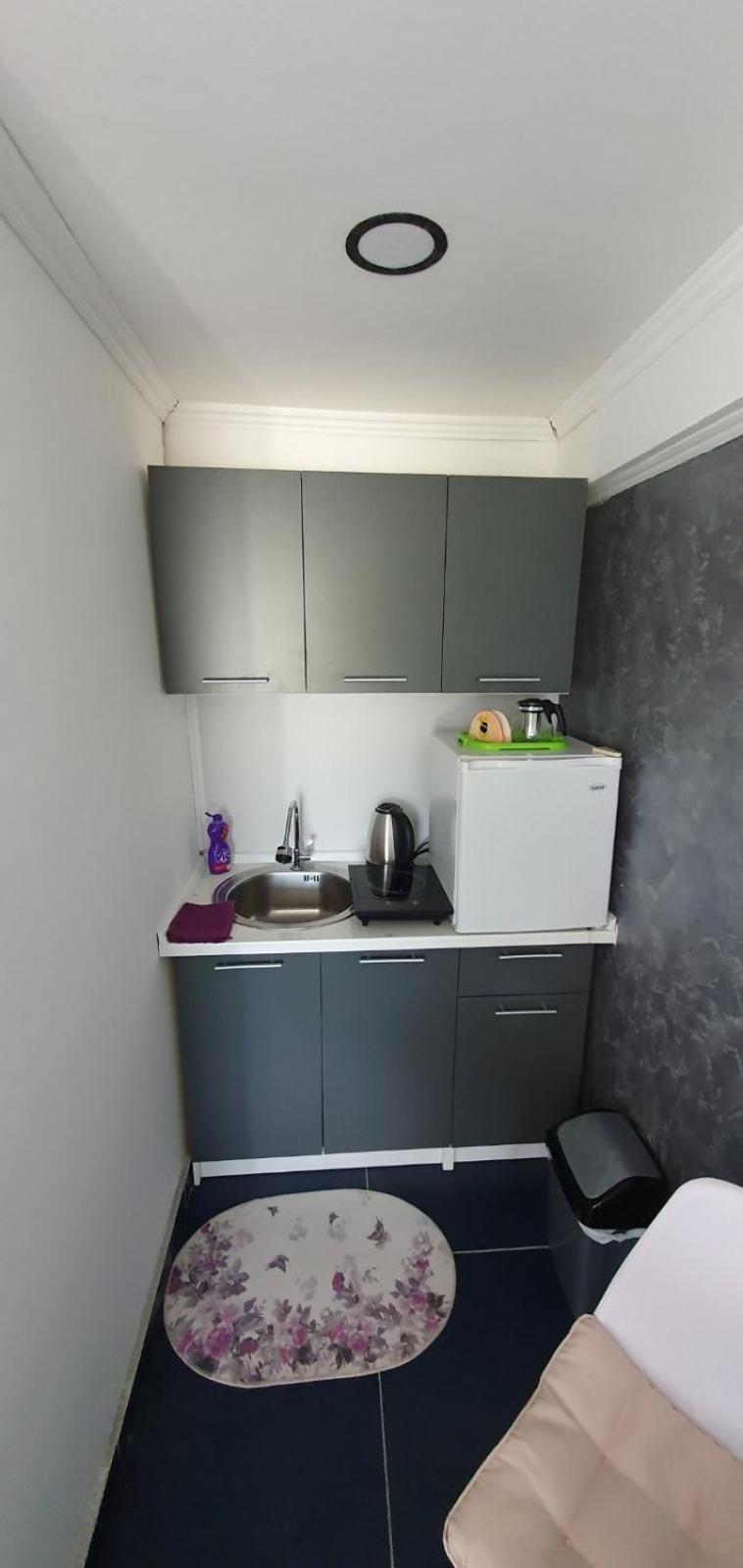 Cozzy Apartment Near The Aiport Podgorica Mitrovici  المظهر الخارجي الصورة